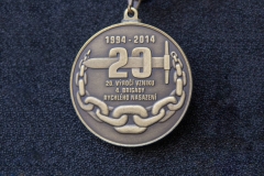Medaile k 10 . výročí vzniku 4.brn zadní strana